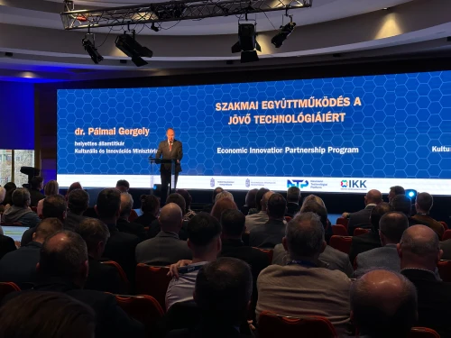 Szakmai együttműködés a jövő technológiáiért  borítókép