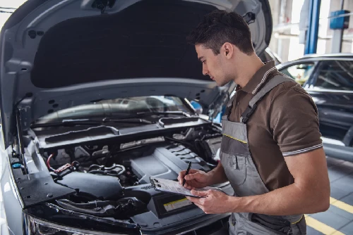 Iskolapadból a munka világába borítókép