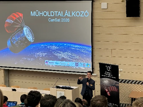 Diákfejlesztések a világűrben borítókép