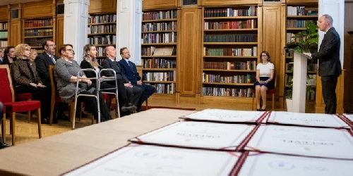 Miniszteri elismerés borítókép