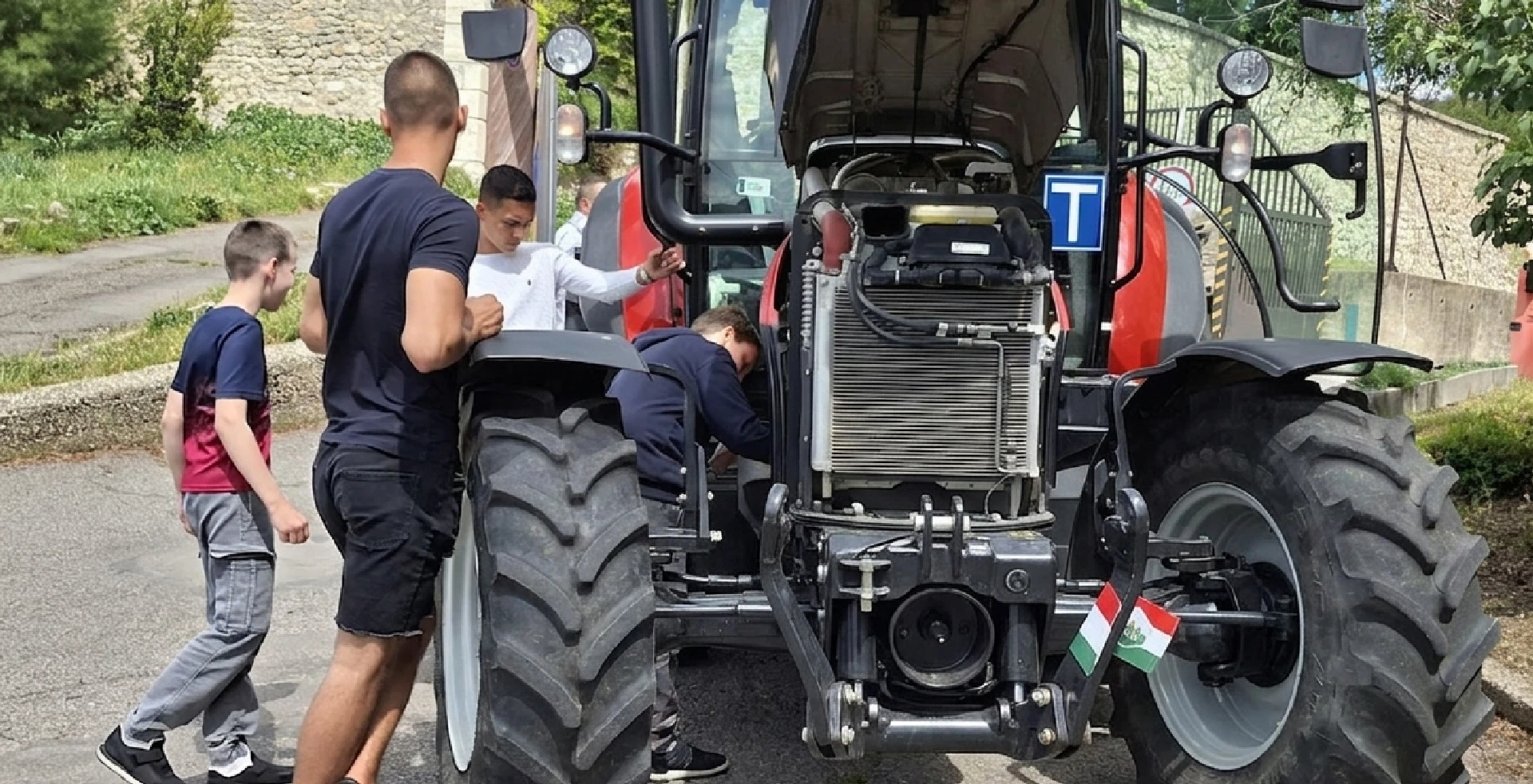 Borító kép a "Korai pályaorientáció szakmaismereti versenyekkel" című hírhez