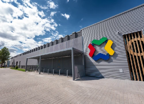 Jövőbe mutató vizsgaközpont épült Budapesten borítókép